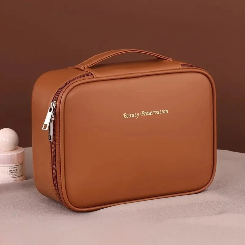 Trousse de toilette de luxe femme marron