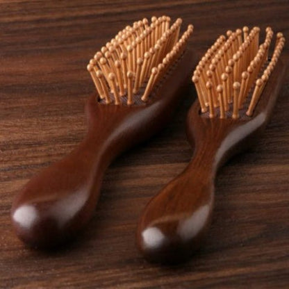 BROSSE A CHEVEUX - Bois de santal haute qualité - Petits Plaisirs Malins