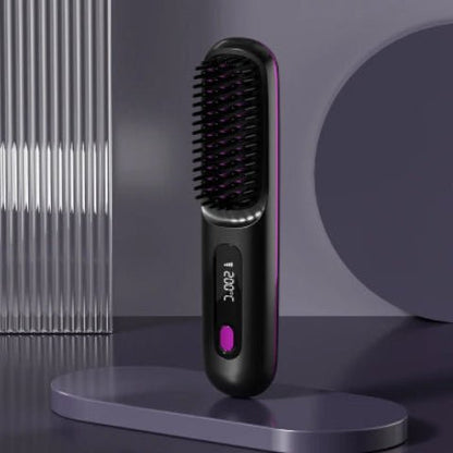 brosse chauffante de couleur noire positionnée debout afin qu'on puisse en apprécier toutes les caractéristiques