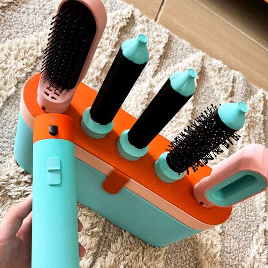 Brosse chauffante ensemble 5 en  1 montré dans le présentoir dédié afin d'en apprécier toute les caractéristiques 