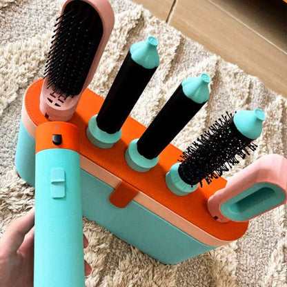 Brosse chauffante ensemble 5 en  1 montré dans le présentoir dédié afin d'en apprécier toute les caractéristiques 