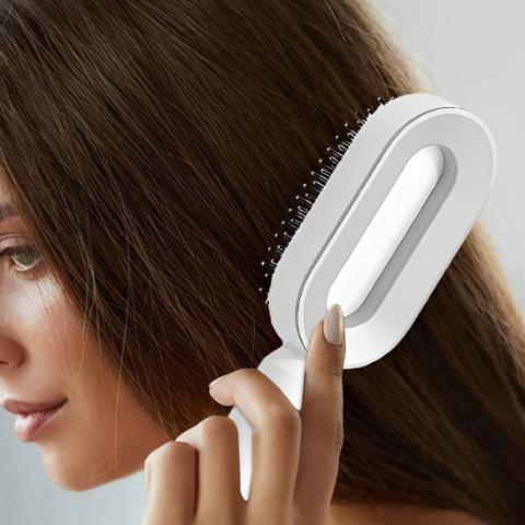 Brosse cheveux - autonettoyante - Petits Plaisirs Malins