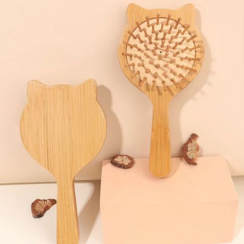 Brosse Cheveux en Bois de Bambou - Petits Plaisirs Malins