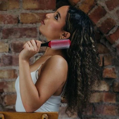 Brosse pour cheveux bouclés - démêlage express - Petits Plaisirs Malins
