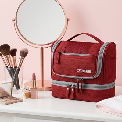 Trousse de toilette luxe femme format compact et optimisé